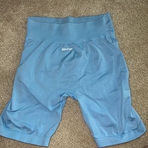 Bo + tee biker shorts